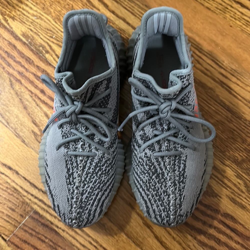 Yeezy Boost 350 Size 9.5 women’s